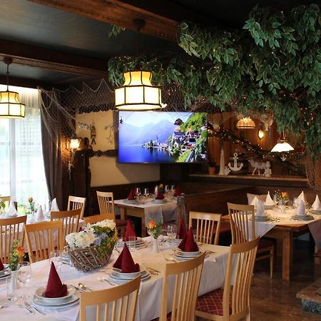 Hotel Alt Kirchheim Бад Клайнкирххайм Екстериор снимка
