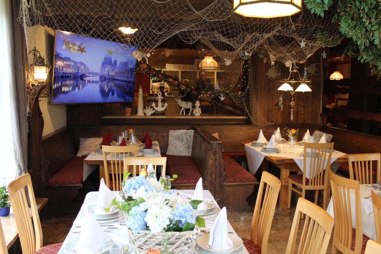 Hotel Alt Kirchheim Бад Клайнкирххайм Екстериор снимка