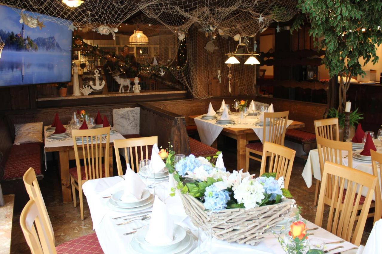 Hotel Alt Kirchheim Бад Клайнкирххайм Екстериор снимка