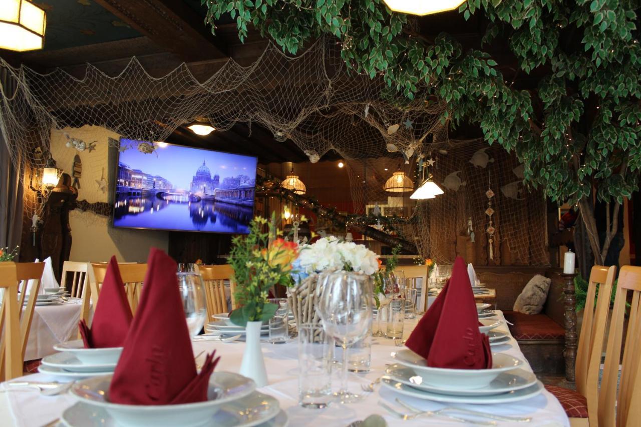 Hotel Alt Kirchheim Бад Клайнкирххайм Екстериор снимка